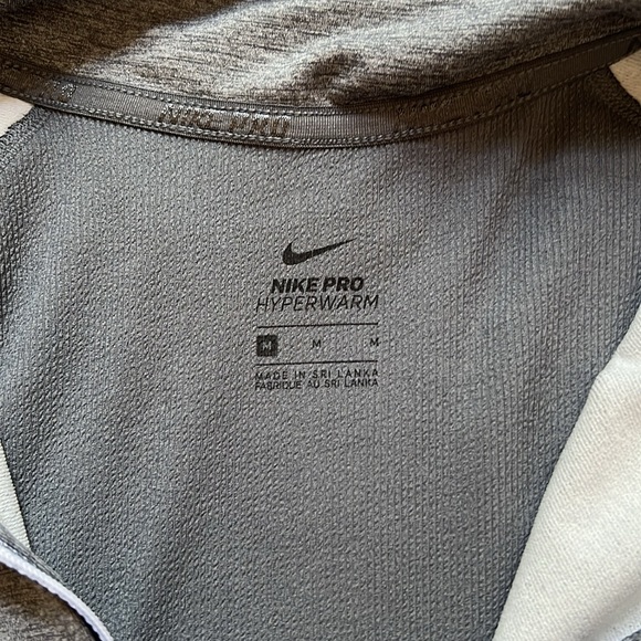 Nike Vented Quarter Zip - Picture 4 of 5